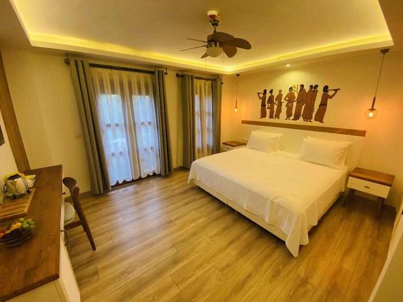 In Ephesus Otel And Art Galery image