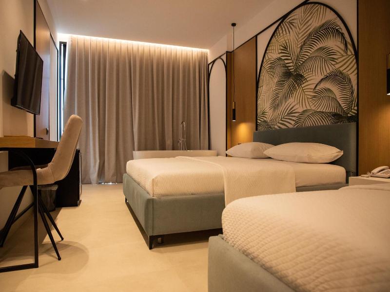 Hotel Colosseum image