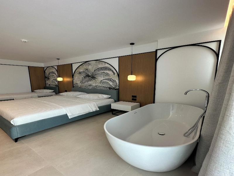 Hotel Colosseum image