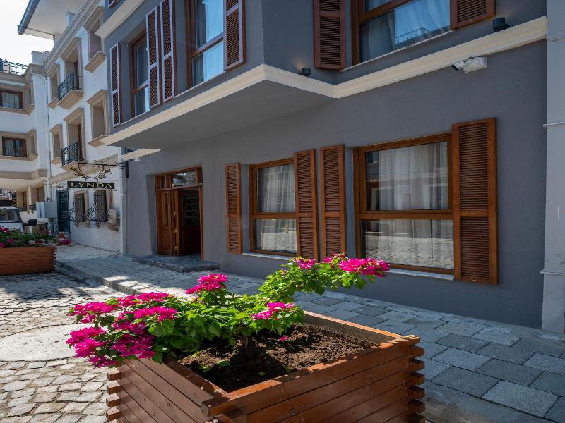 Lynda Hotel Special Class — general view