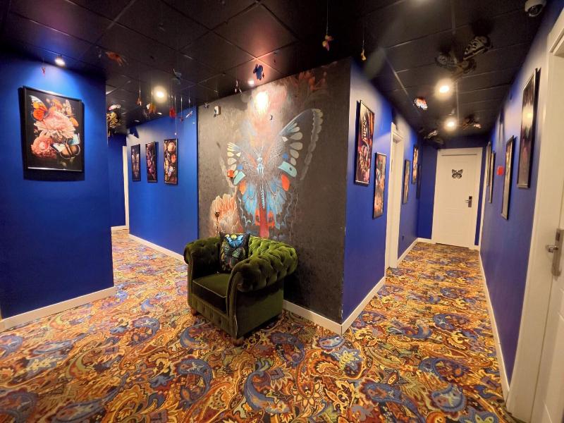 Think Hotel image