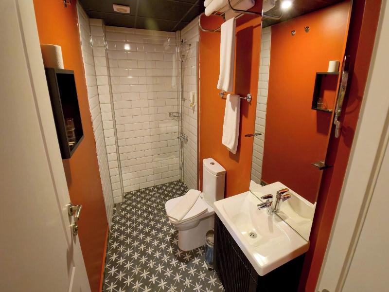 Think Hotel image