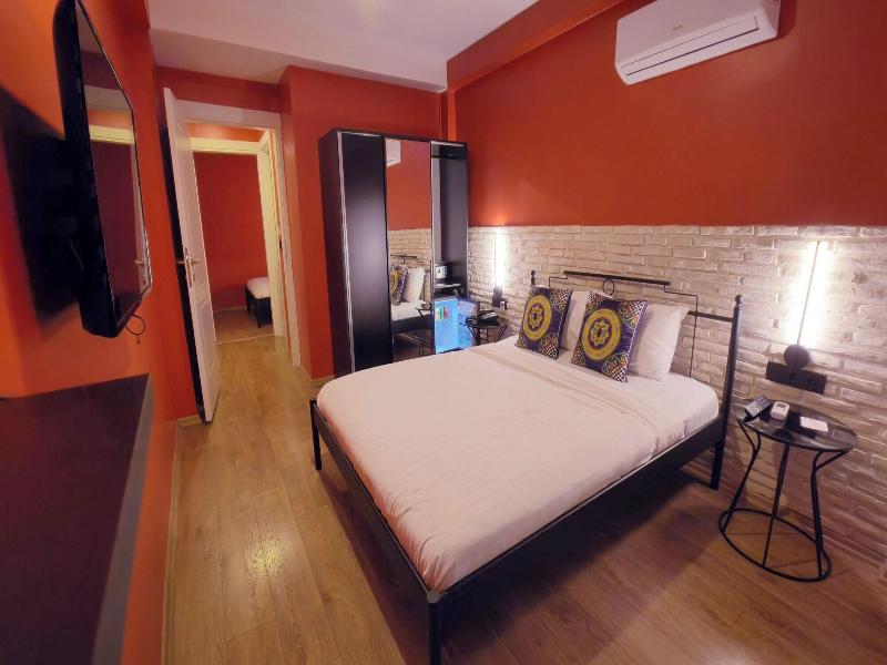 Think Hotel image