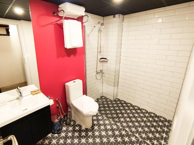 Think Hotel image