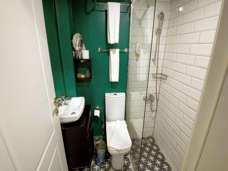 Think Hotel image