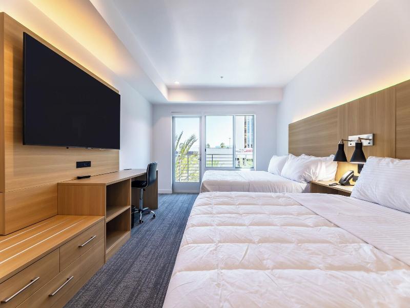 Hotel Mai Downtown Long Beach image