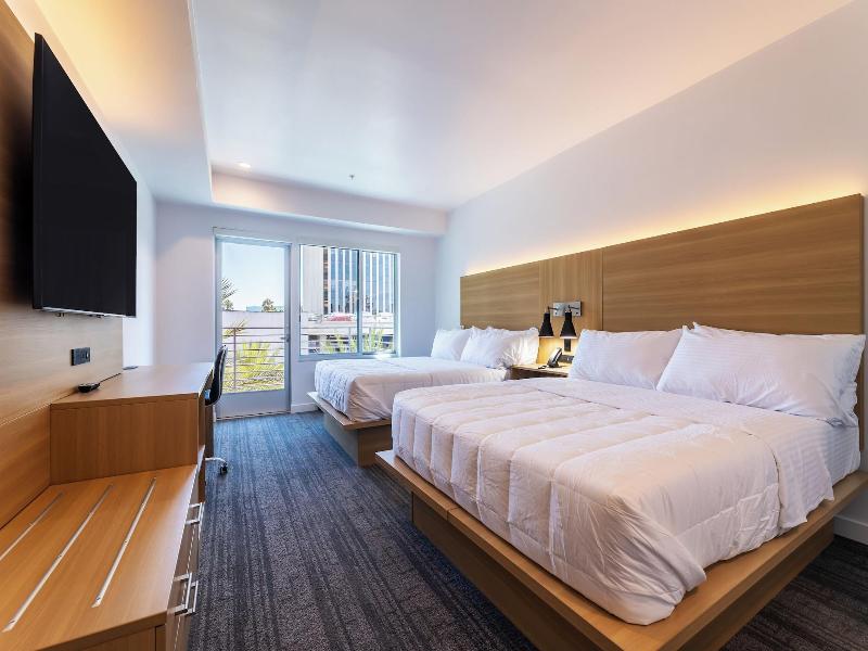 Hotel Mai Downtown Long Beach image