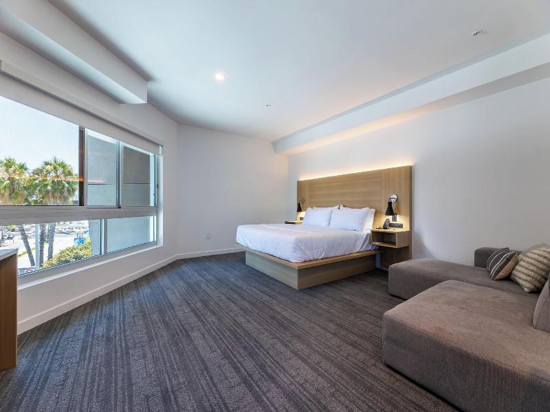 Hotel Mai Downtown Long Beach image