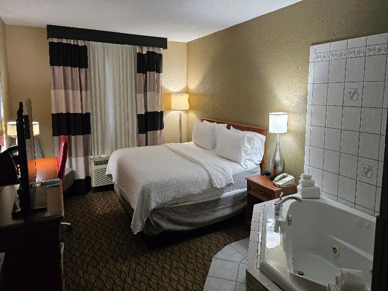 Alexandria Hotel & Conference Center — photo 10