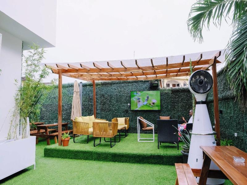 The Atrium Hotel Lagos image