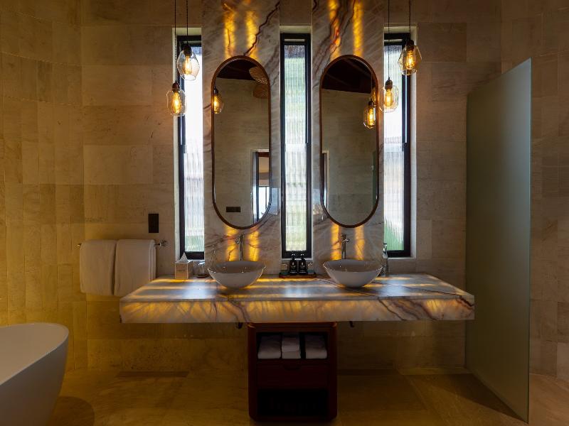 Vanara Resort & Spa image