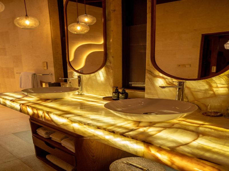 Vanara Resort & Spa image