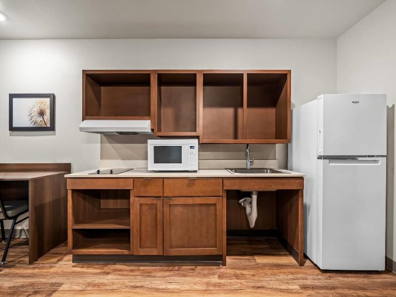 Woodspring Suites Orlando East Ucf image