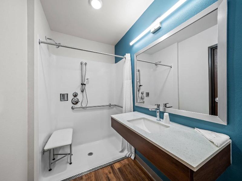 Woodspring Suites Orlando East Ucf image
