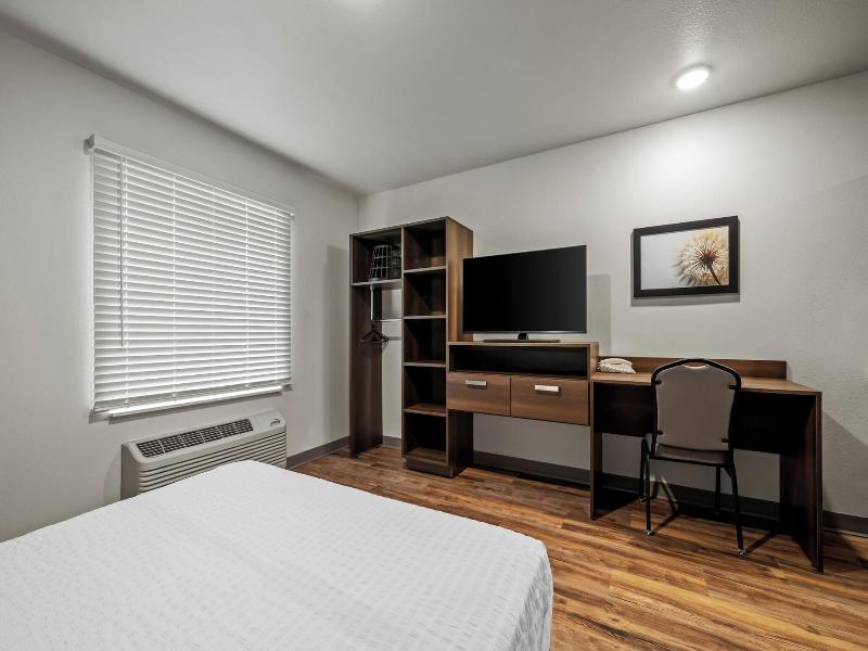 Woodspring Suites Orlando East Ucf image