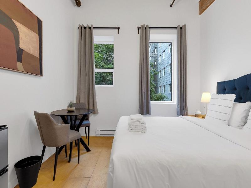 The Little Prince Rooms Old Montreal image