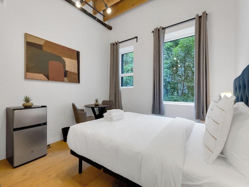 The Little Prince Rooms Old Montreal image