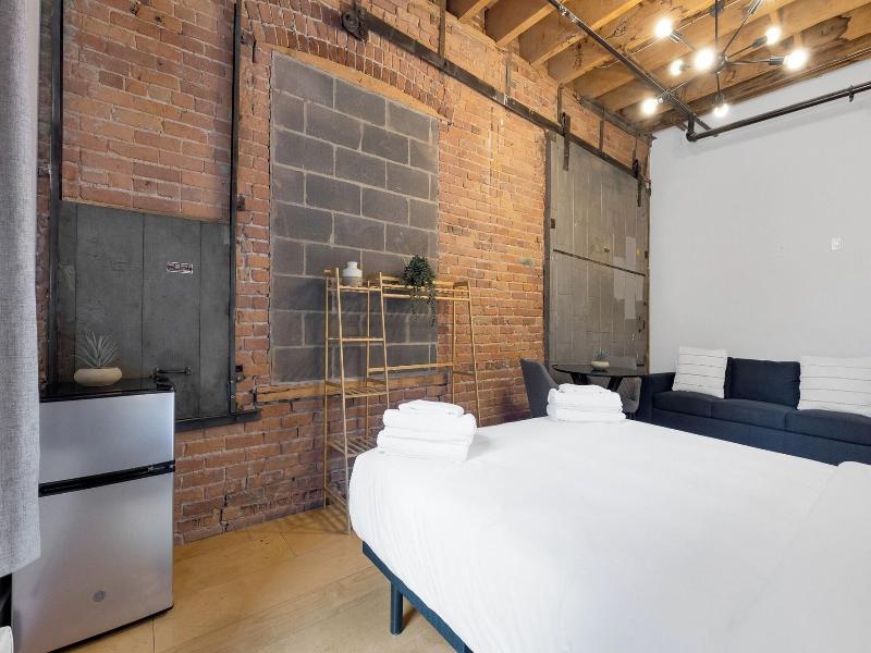 The Little Prince Rooms Old Montreal image