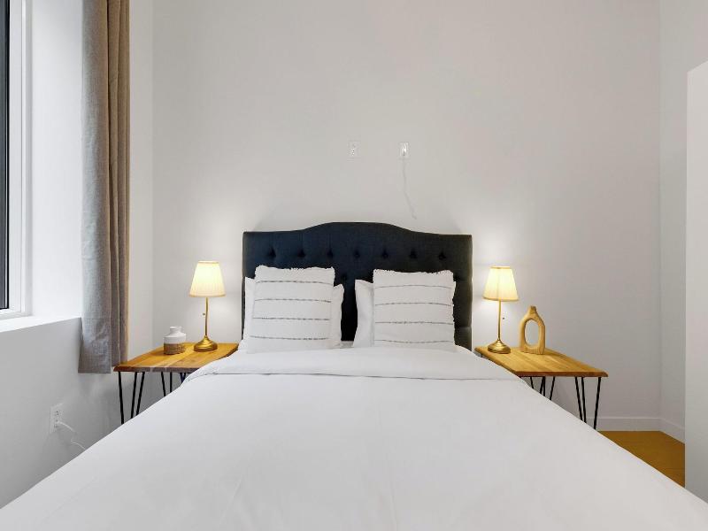 The Little Prince Rooms Old Montreal image