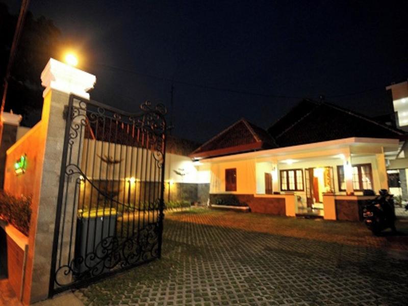 Musafir Guest House Syariah image
