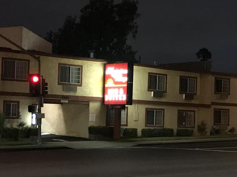 Manhattan Inn Suites Lax image