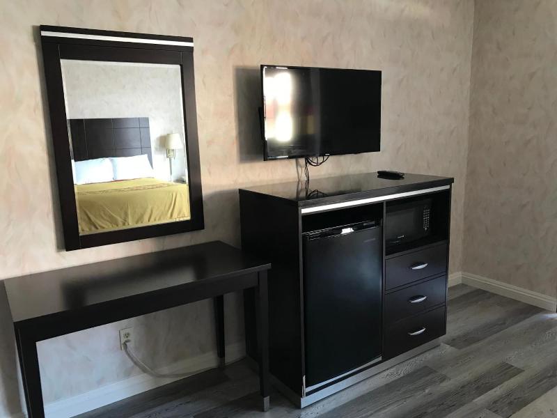 Manhattan Inn Suites Lax image