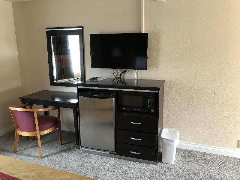 Manhattan Inn Suites Lax image