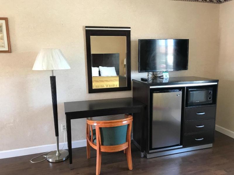 Manhattan Inn Suites Lax image