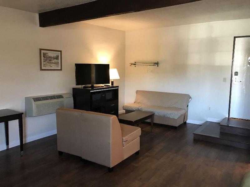 Manhattan Inn Suites Lax image