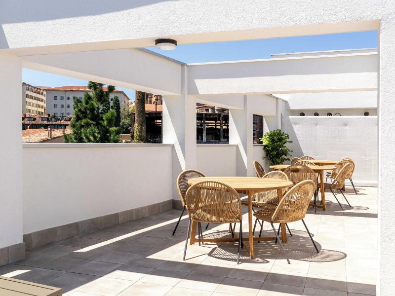 Limehome Oviedo Calle Postigo Bajo image
