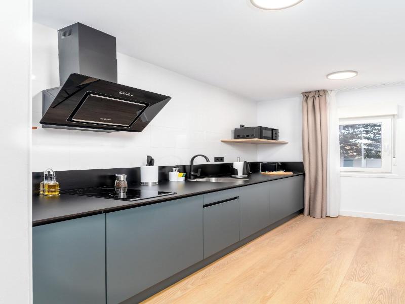 Limehome Oviedo Calle Postigo Bajo image