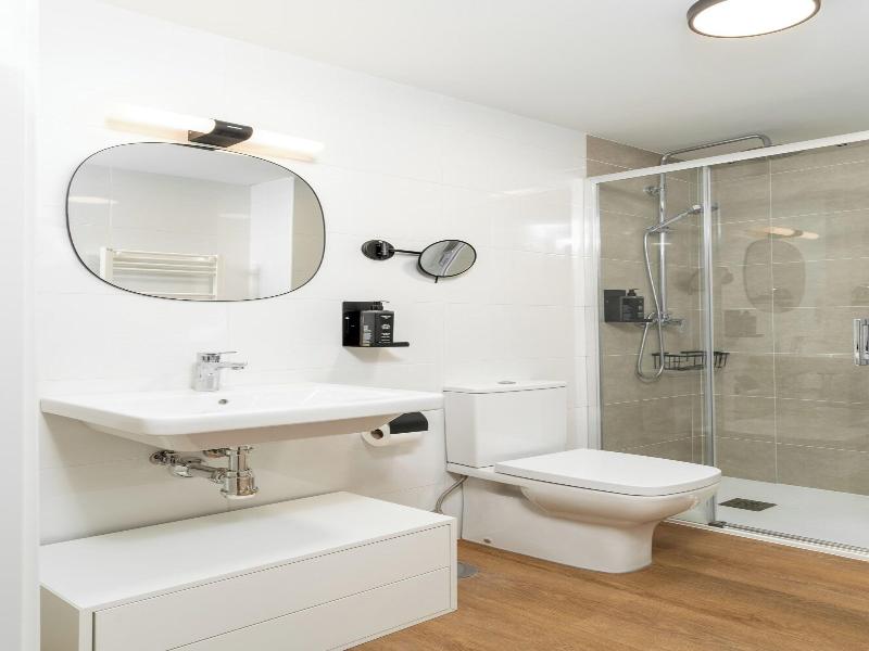 Limehome Oviedo Calle Postigo Bajo image