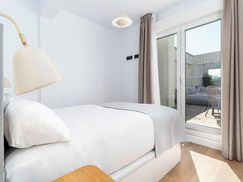 Limehome Oviedo Calle Postigo Bajo image
