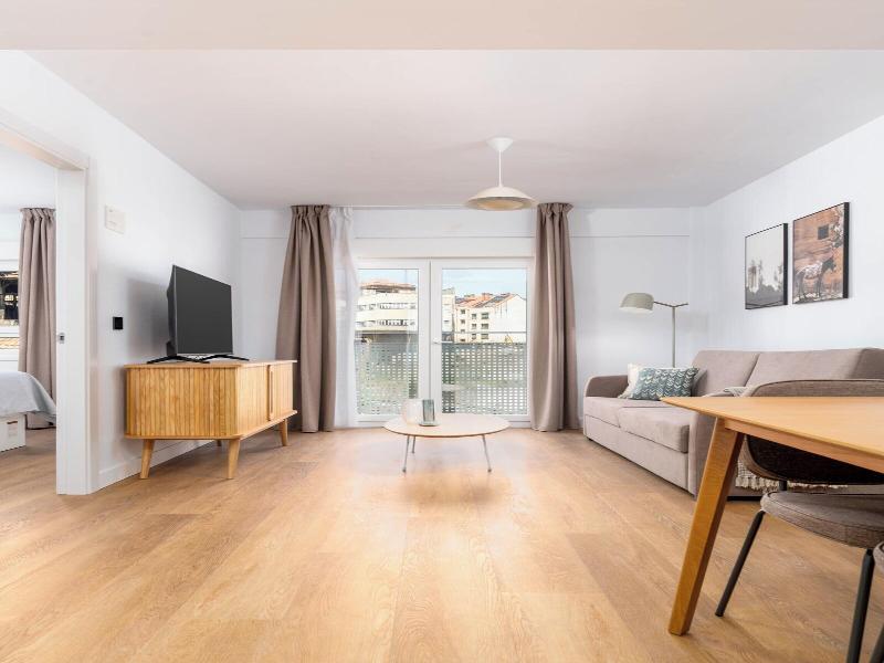 Limehome Oviedo Calle Postigo Bajo image