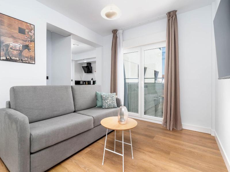 Limehome Oviedo Calle Postigo Bajo image