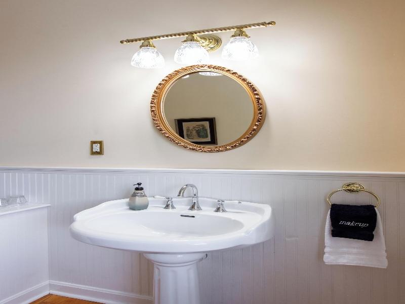 Dupont Mansion Bed Breakfast image