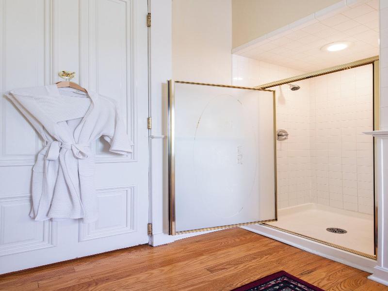 Dupont Mansion Bed Breakfast image