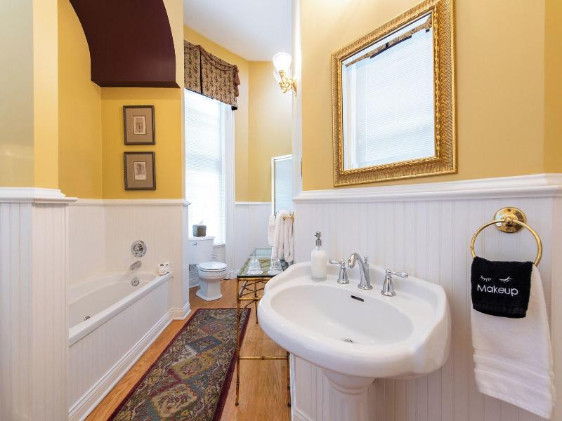 Dupont Mansion Bed Breakfast image