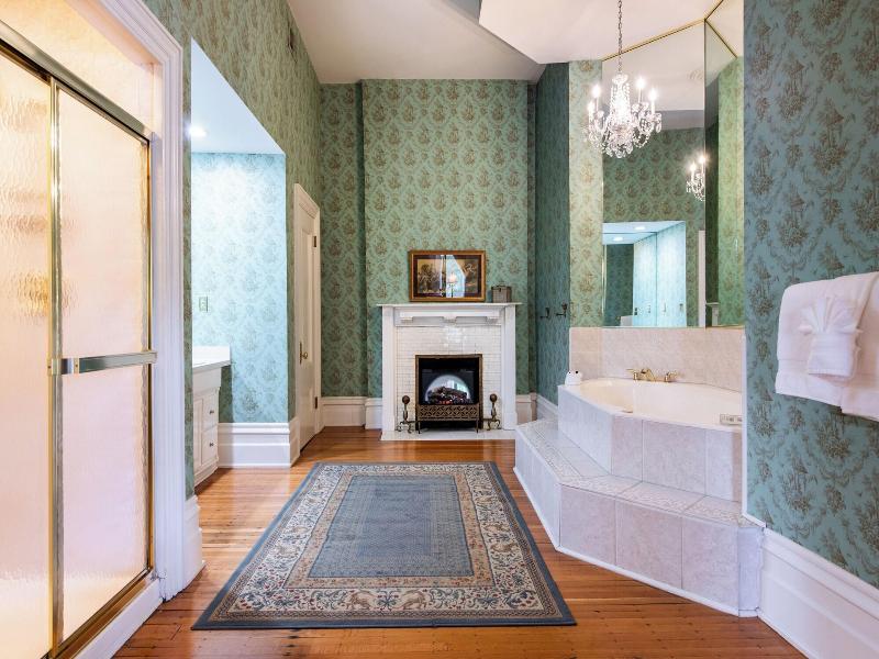 Dupont Mansion Bed Breakfast image