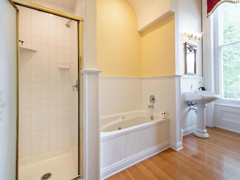 Dupont Mansion Bed Breakfast image