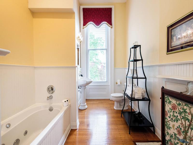 Dupont Mansion Bed Breakfast image