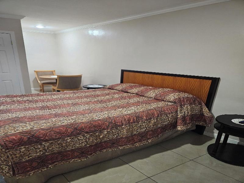 Branding Iron Motel image