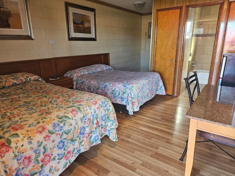 Branding Iron Motel image