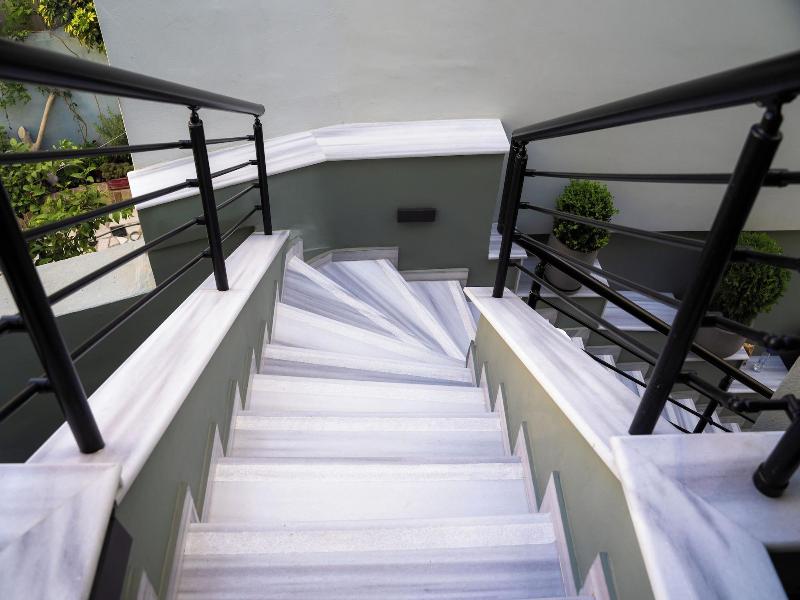 Agora Apartments