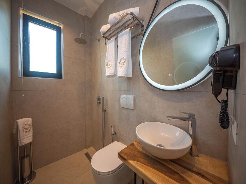 Emara Boutique Hotel image