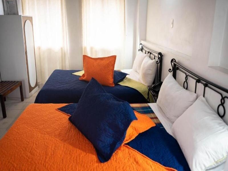 QUADRUPLE TWO DOUBLE BEDS