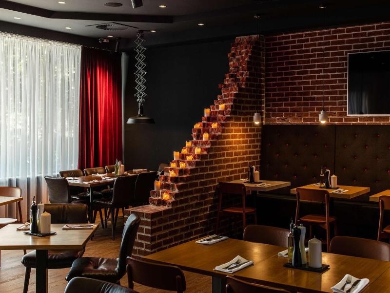 Pentahotel Bremen image