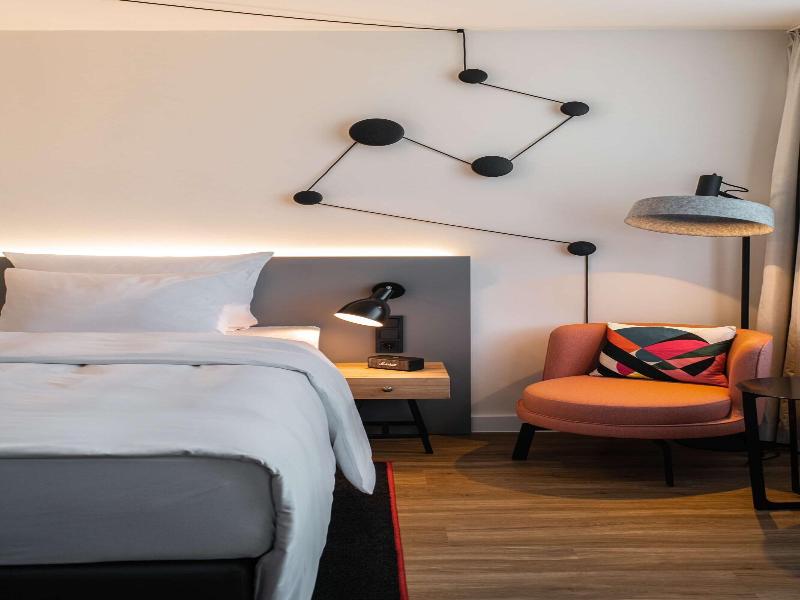 Pentahotel Bremen image
