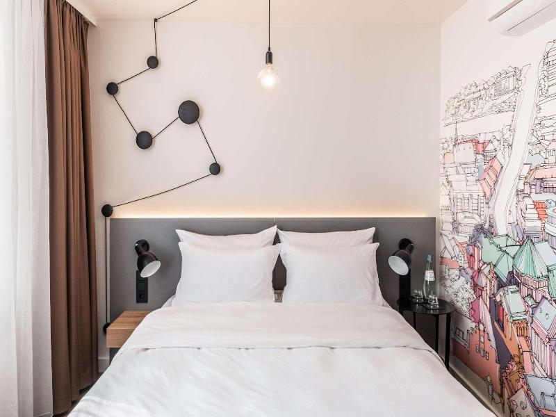 Pentahotel Bremen image