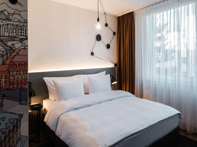 Pentahotel Bremen image
